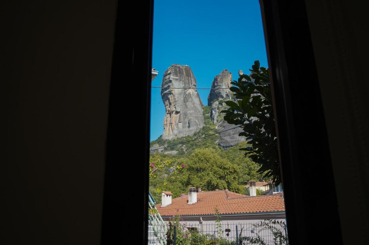 The House Under The Rocks Of Meteora 2 Lägenhet Kalampaka Exteriör bild