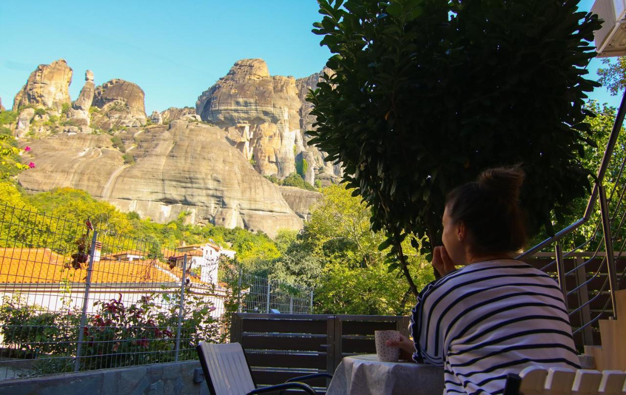 The House Under The Rocks Of Meteora 2 Lägenhet Kalampaka Exteriör bild